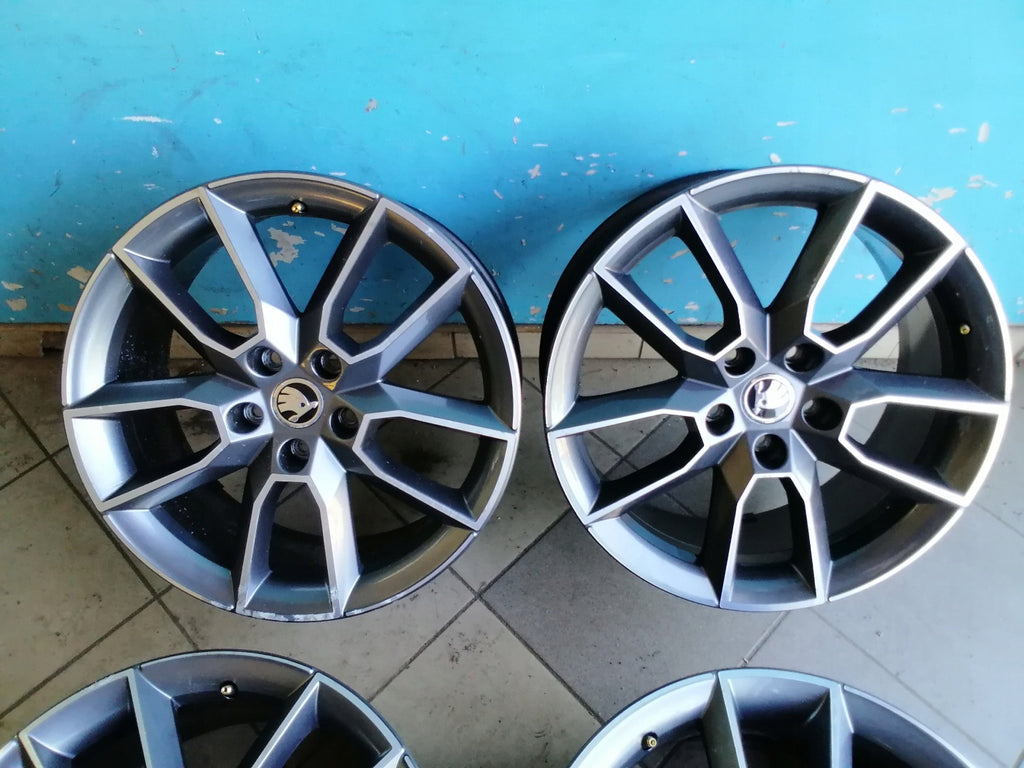 4x Alufelge 18 Zoll 7.5" 5x112 51ET 5E0601025 Skoda Superb I Rim Wheel FEL8810428979eu
