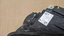 Laden Sie das Bild in den Galerie-Viewer, Frontscheinwerfer Mercedes-Benz Cla A1189060900 Rechts Scheinwerfer Headlight SCH2302741558gq