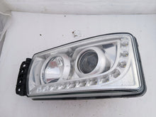Laden Sie das Bild in den Galerie-Viewer, Frontscheinwerfer Iveco 5801745449 LED Links Scheinwerfer Headlight