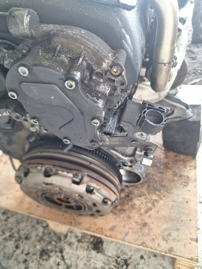 Motor VW Touareg BAC 2.5 TDI 174PS 128kW 200TKm Diesel Engine Unkomplett