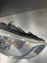 Load image into Gallery viewer, Frontscheinwerfer Hyundai I10 921020X1 921020X2 Rechts Scheinwerfer Headlight