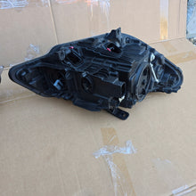 Laden Sie das Bild in den Galerie-Viewer, Frontscheinwerfer BMW Z4 E89 A9730324507 Xenon Ein Satz Scheinwerfer Headlight SCH3149745342fh