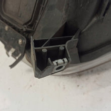 Laden Sie das Bild in den Galerie-Viewer, Frontscheinwerfer Toyota Prius Rechts Scheinwerfer Headlight SCH5742831397wq