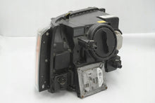 Laden Sie das Bild in den Galerie-Viewer, Frontscheinwerfer Land Rover Range I L322 AH42-13W030-EB Links Headlight SCH2403982953zr
