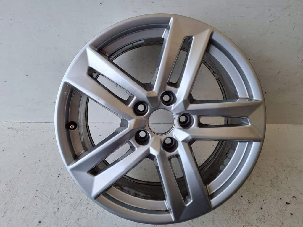 1x Alufelge 17 Zoll 7.0" 5x112 8W0601025 Audi A4 B9 Rim Wheel