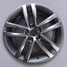 Laden Sie das Bild in den Galerie-Viewer, 1x Alufelge 16 Zoll 7.0&quot; 5x100 46ET 6C0601025J VW Polo Rim Wheel