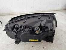 Laden Sie das Bild in den Galerie-Viewer, Frontscheinwerfer Volvo Xc70 31214347 Xenon Ein Stück (Rechts oder Links) SCH8077487140ar