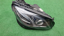 Laden Sie das Bild in den Galerie-Viewer, Frontscheinwerfer Mercedes-Benz W213 A2139064804KZ LED Rechts Headlight SCH9540555309kd