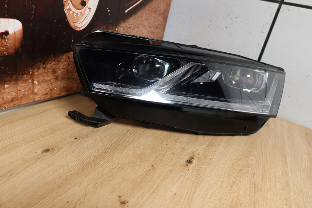 Frontscheinwerfer Skoda Octavia IV 5E4941015B LED Links Scheinwerfer Headlight SCH9213982711vz