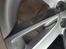 Laden Sie das Bild in den Galerie-Viewer, 4x Alufelge 17 Zoll 6.5" 5x100 48ET Glanz Silber 6F9601025E Seat Arona Rim Wheel FEL3257127964xs
