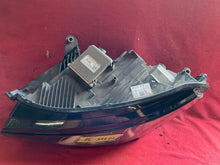 Laden Sie das Bild in den Galerie-Viewer, Frontscheinwerfer Skoda Enyaq 5LB941015A Full LED Links Scheinwerfer Headlight