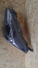 Load image into Gallery viewer, Frontscheinwerfer Toyota Yaris Links Scheinwerfer Headlight
