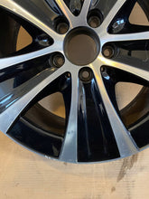 Laden Sie das Bild in den Galerie-Viewer, 1x Alufelge 18 Zoll 7.0&quot; 5x112 A2134013700 Mercedes-Benz Rim Wheel