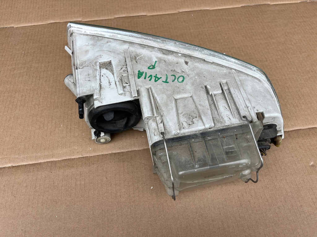Frontscheinwerfer Skoda Octavia II Rechts Scheinwerfer Headlight SCH1694862867qe