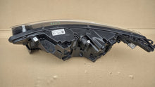Laden Sie das Bild in den Galerie-Viewer, Frontscheinwerfer Renault Espace V 260101765R LED Rechts Scheinwerfer Headlight SCH2849283346ve