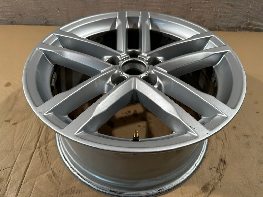 1x Alufelge 17 Zoll 8.5" 5x112 50ET 8S0601025A Audi Tt Rim Wheel FEL2595769734bn