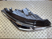 Load image into Gallery viewer, Frontscheinwerfer VW Golf VIII I 5H1941006B Rechts Scheinwerfer Headlight SCH7616175822qz