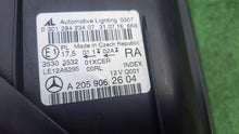 Laden Sie das Bild in den Galerie-Viewer, Frontscheinwerfer Mercedes-Benz W205 A2059062604 LED Rechts Headlight SCH7776036308yt