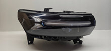 Laden Sie das Bild in den Galerie-Viewer, Frontscheinwerfer Dacia Duster 260107725R LED Rechts Scheinwerfer Headlight SCH5353907895cs