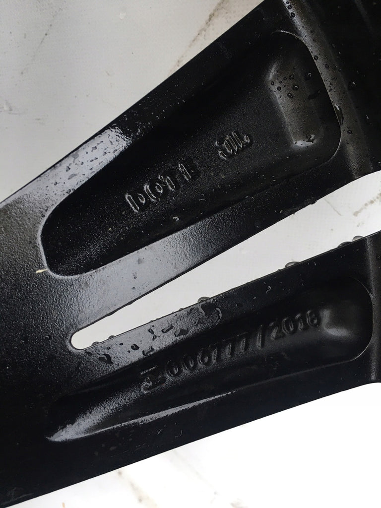 1x Alufelge 18 Zoll 7.0" 5x100 49ET 2GM601025H VW T-Cross Rim Wheel