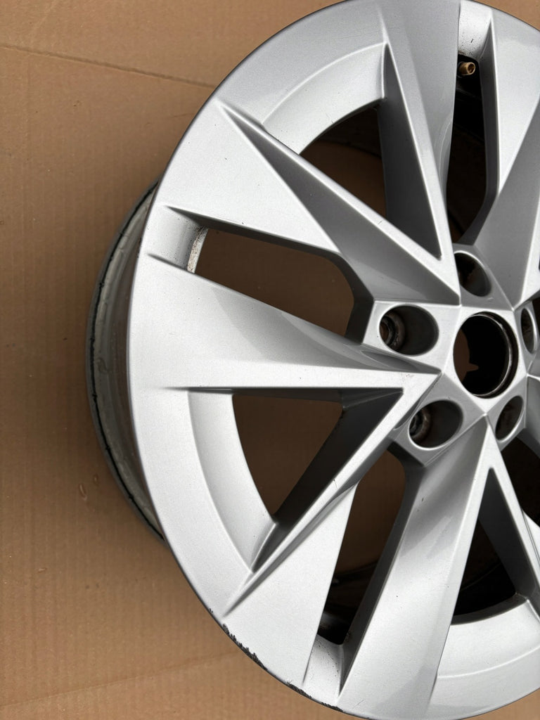 1x Alufelge 17 Zoll 7.0" 5x112 46ET Glanz Silber 5E3601025E Skoda Octavia I FEL1158145200rf