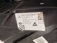 Laden Sie das Bild in den Galerie-Viewer, Frontscheinwerfer Mercedes-Benz W177 A1779064703 Full LED Rechts oder Links SCH7780225519wn