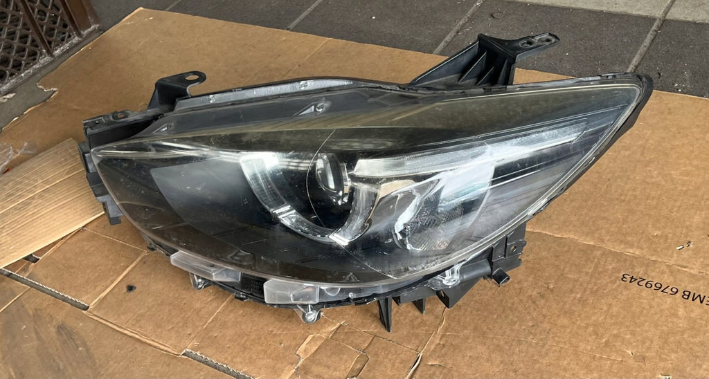Frontscheinwerfer Mazda KA1F-51-040C LED Links Scheinwerfer Headlight SCH9081799341fz