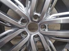Laden Sie das Bild in den Galerie-Viewer, 1x Alufelge 19 Zoll 5x112 5NA601025N VW Tiguan Rim Wheel FEL1278993056ft