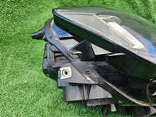 Load image into Gallery viewer, Frontscheinwerfer VW Golf VII Sportsvan 517941032 Xenon Rechts Headlight SCH4435255909ib