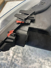 Load image into Gallery viewer, Frontscheinwerfer Seat Leon 5F1941006B Rechts Scheinwerfer Headlight