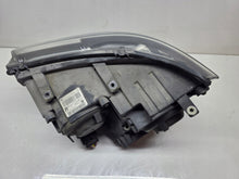 Laden Sie das Bild in den Galerie-Viewer, Frontscheinwerfer VW Caravelle 7E1941016J 030125320200 Rechts Headlight SCH3610557712cn