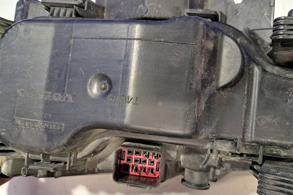 Frontscheinwerfer Volvo Xc70 II 31353325 Rechts Scheinwerfer Headlight