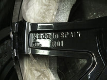 Laden Sie das Bild in den Galerie-Viewer, 1x Alufelge 18 Zoll 7.0&quot; 5x100 47ET Glanz Schwarz 6F9071498A Seat Arona