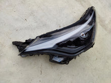Laden Sie das Bild in den Galerie-Viewer, Frontscheinwerfer Toyota Chr 211808521 81150-F4180-00 LED Links Headlight SCH3616018483pr