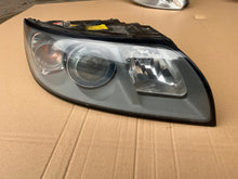 Laden Sie das Bild in den Galerie-Viewer, Frontscheinwerfer Volvo V50 30678917 Xenon Rechts Scheinwerfer Headlight SCH8227959439it