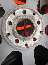 Load image into Gallery viewer, 1x Alufelge 17 Zoll 7.5&quot; 5x112 42 5ET Glanz Silber A2044013502 Mercedes-Benz