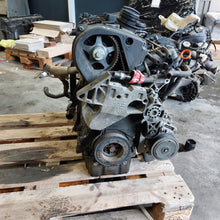 Laden Sie das Bild in den Galerie-Viewer, Motor VW Passat BPY 2.0 FSI 200PS 147kW Benzin Engine Unkomplett