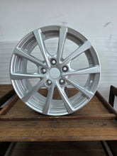 Load image into Gallery viewer, 1x Alufelge 16 Zoll 6.0" 5x112 50ET Glanz Silber V12606 Seat Altea Golf I Jetta FEL2343982219dg