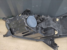 Laden Sie das Bild in den Galerie-Viewer, Frontscheinwerfer Dacia Sandero III Logan 260102586R LED Rechts Headlight SCH2610663372ic