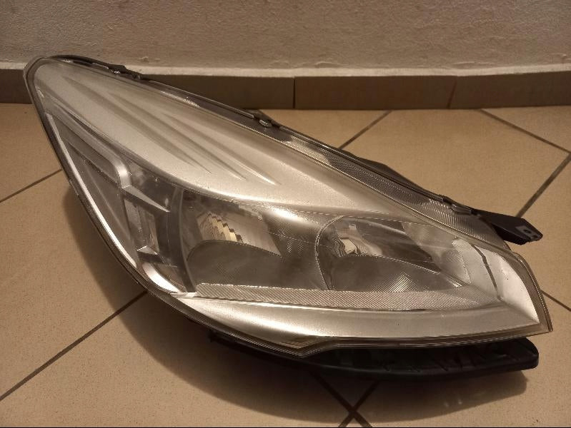 Frontscheinwerfer Ford Kuga CV44-13W029-AE Rechts Scheinwerfer Headlight