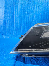 Laden Sie das Bild in den Galerie-Viewer, Frontscheinwerfer Skoda Superb III 3V1941015A LED Links Scheinwerfer Headlight