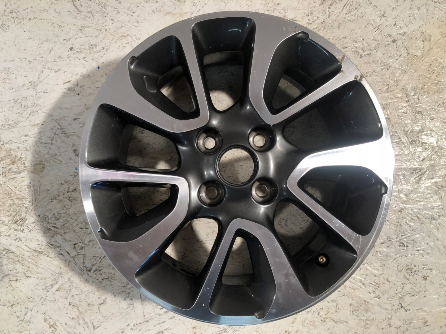 1x Alufelge 15 Zoll 6.0