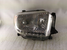 Load image into Gallery viewer, Frontscheinwerfer Toyota Tundra 811100C130 Rechts Scheinwerfer Headlight SCH8221833652wu