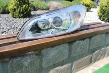 Laden Sie das Bild in den Galerie-Viewer, Frontscheinwerfer Volvo C30 31299818 LED Links Scheinwerfer Headlight