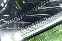 Laden Sie das Bild in den Galerie-Viewer, Frontscheinwerfer Skoda Octavia IV 5E4941016A Rechts Scheinwerfer Headlight SCH3661627864ya