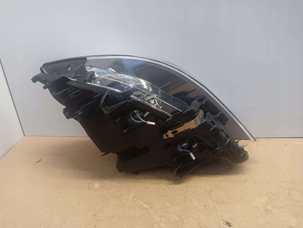 Frontscheinwerfer BMW 5 F11 F10 1ZS010131-41 Ein Stück (Rechts oder Links) SCH8683085325vu