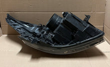 Laden Sie das Bild in den Galerie-Viewer, Frontscheinwerfer Opel Vivaro B Links Scheinwerfer Headlight