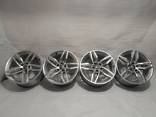 Laden Sie das Bild in den Galerie-Viewer, 4x Alufelge 18 Zoll 8.5" 5x112 29ET Silber 8W0601025BH Audi A4 B9 Rim Wheel FEL7813945644ow