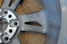 Load image into Gallery viewer, 1x Alufelge 18 Zoll 7.0" 5x114.3 Nissan Juke F15 Rim Wheel FEL9588529181kr
