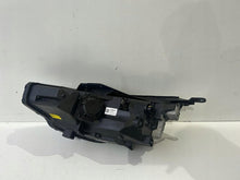 Laden Sie das Bild in den Galerie-Viewer, Frontscheinwerfer Hyundai I30 III 92102G4600 Rechts Scheinwerfer Headlight